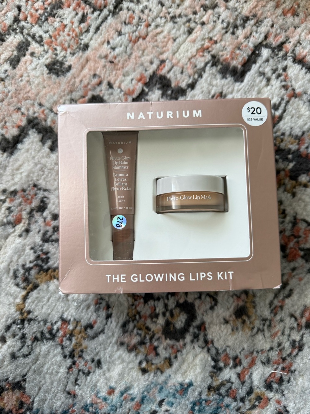 NEW- Naturium The Glowing Lips Kit